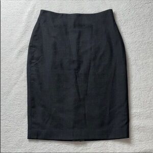 Ann Taylor Dark Gray Skirt Cute casual career Business
Size 4